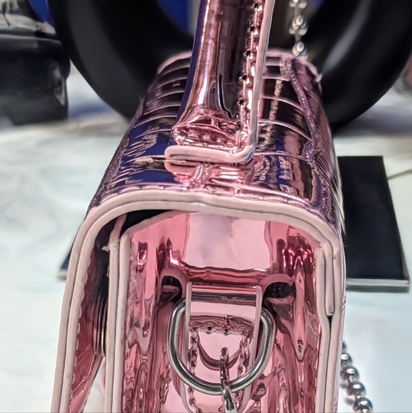 Metalic Pink Croc-Embossed Mini Fashion Bag With Silver Bead Crossbody - Picture 6 of 10